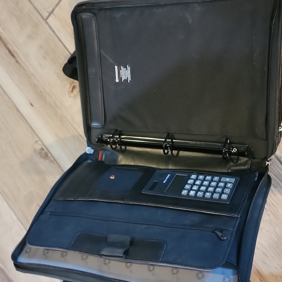 WENGER LAPTOP BAG - Picture 7 of 12